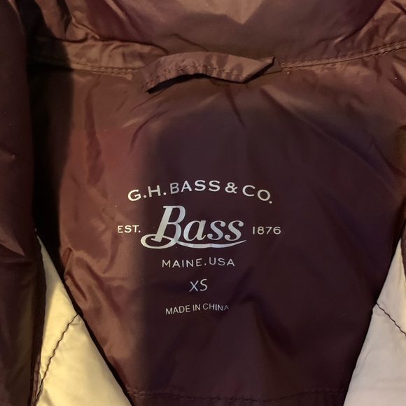 3 vests. You can buy them all as a bulk or individually. - Picture 5 of 7